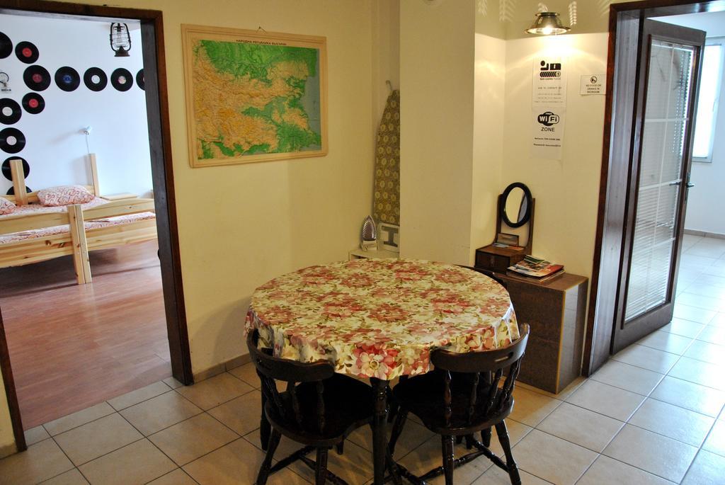 10 Coins Hostel Sofia Buitenkant foto