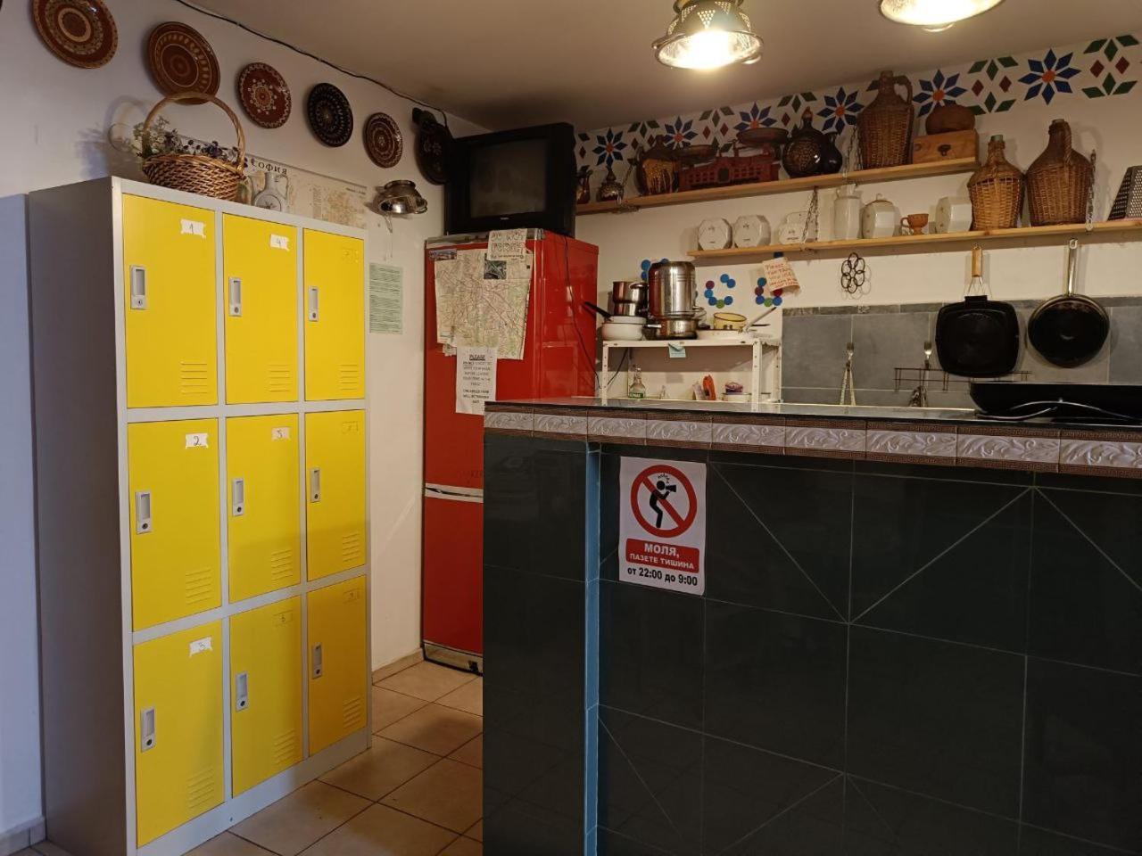 10 Coins Hostel Sofia Buitenkant foto