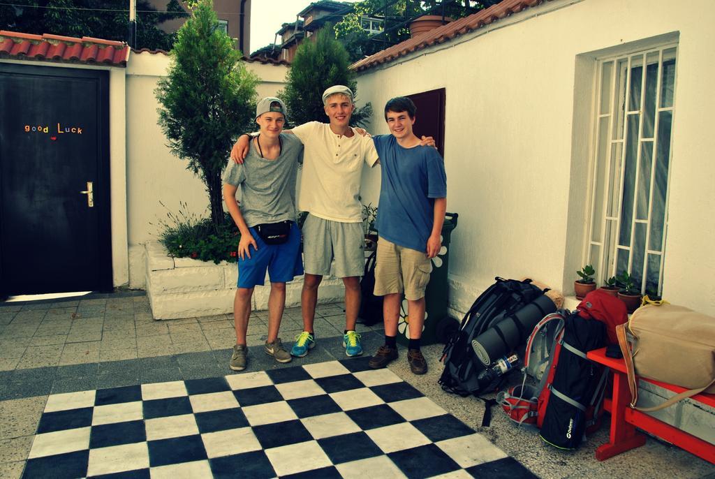 10 Coins Hostel Sofia Buitenkant foto